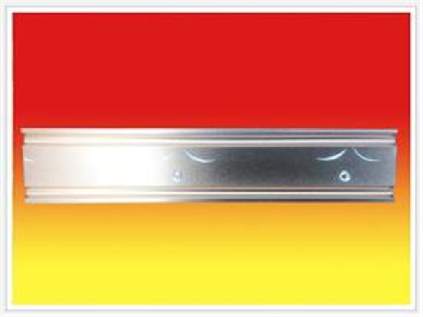 ���ɵ������߽�